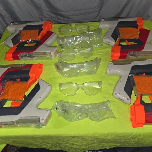 Nerf Pro Gelfire Dual Wield Pack, 2 Blasters, 5000 Gelfire Rounds - Picture 5 of 13